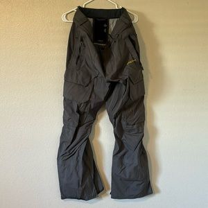 Snowboarding pants